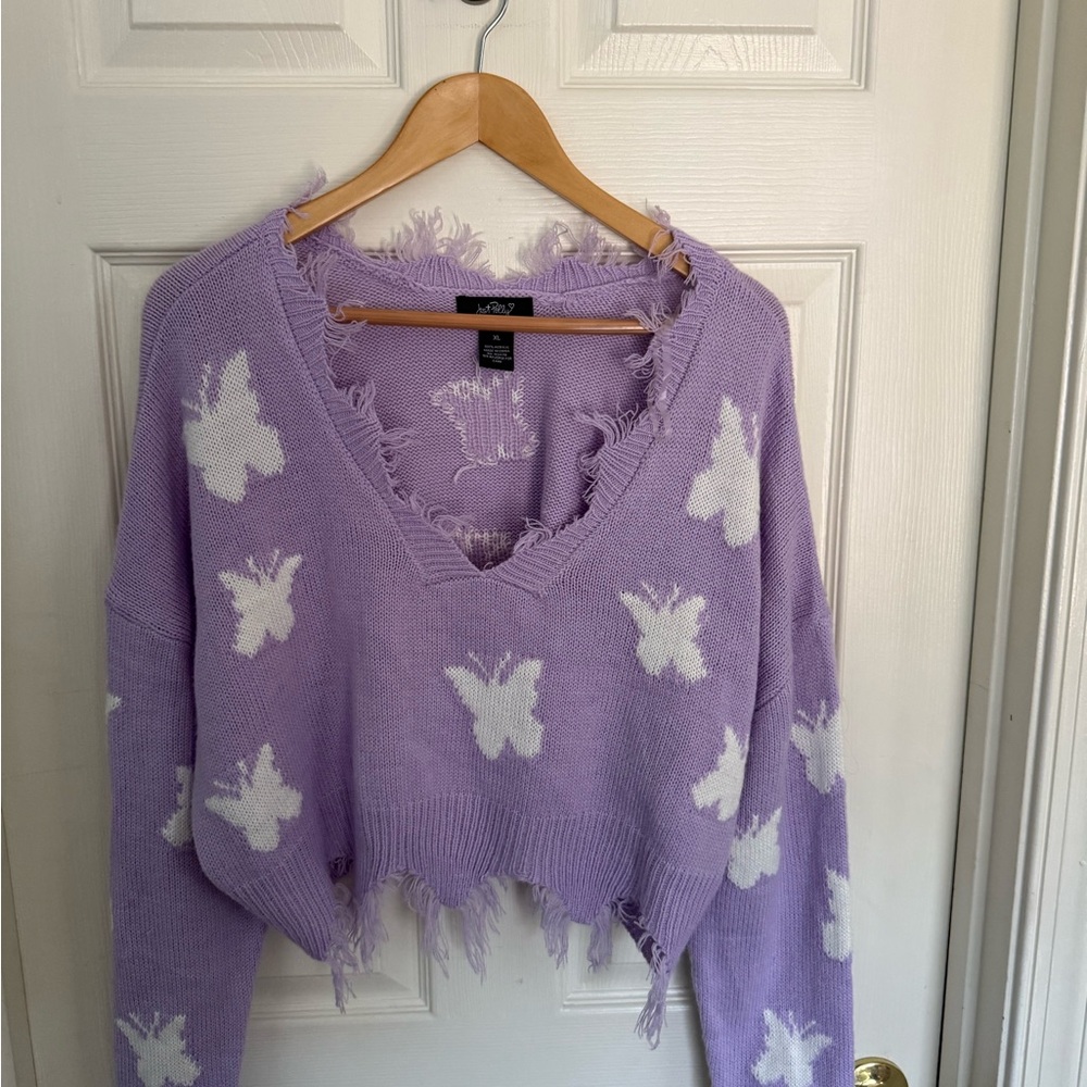 Just Polly Lavender V-Neck Sweater with Butterfly Design